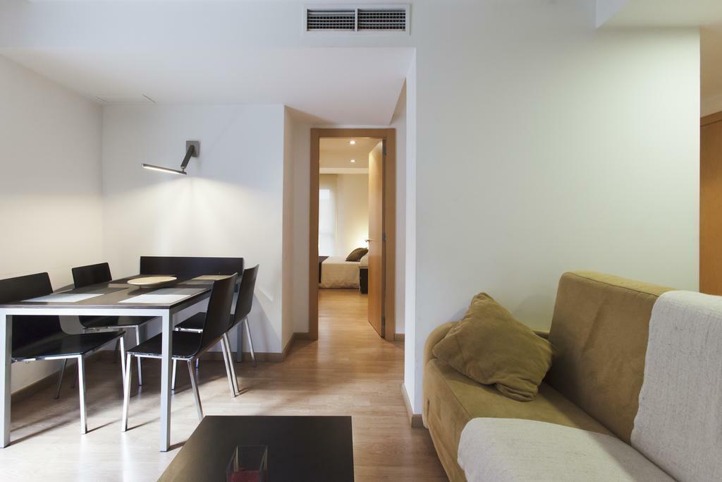 ברצלונה Travesera Parc Guell Apartments מראה חיצוני תמונה